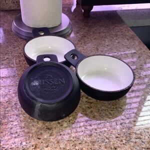 Vintage Black and White Cast Iron Mini Skillet /Ramikin Set of 3 by Nissen M4322